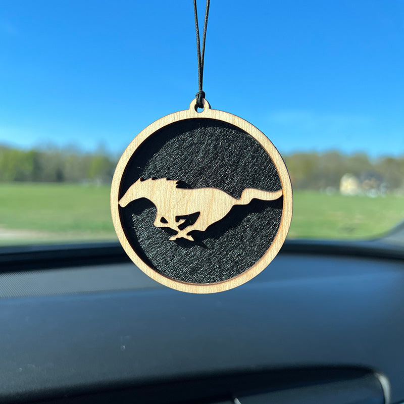 Medinis kvapukas "Mustang"