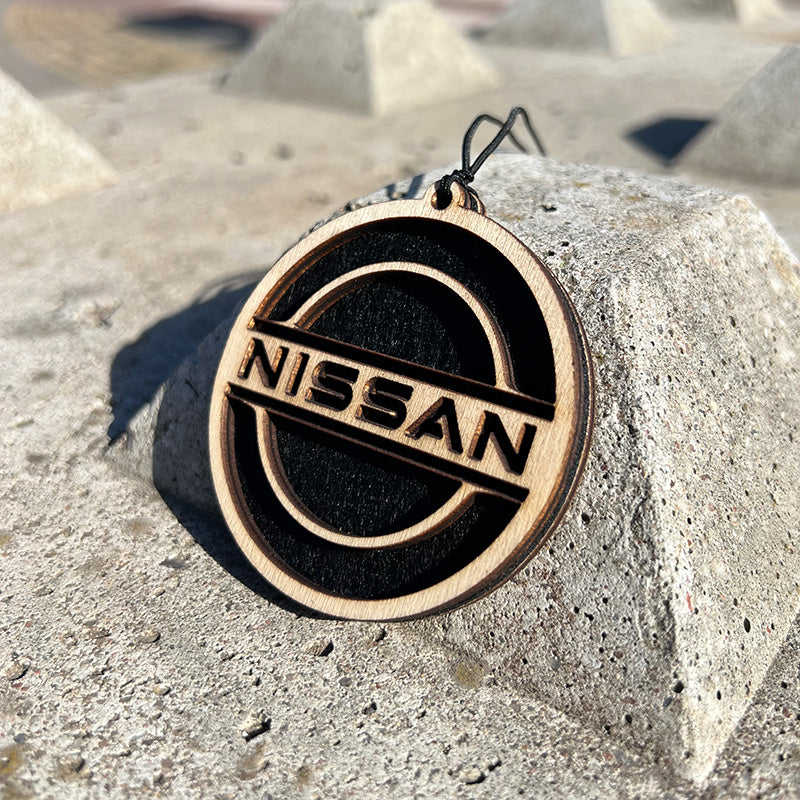Medinis kvapukas "Nissan"