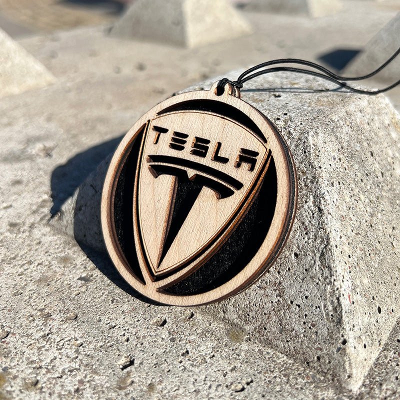 Medinis kvapukas "Tesla"